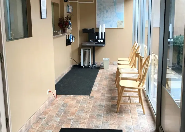 Travel 2* Broadview